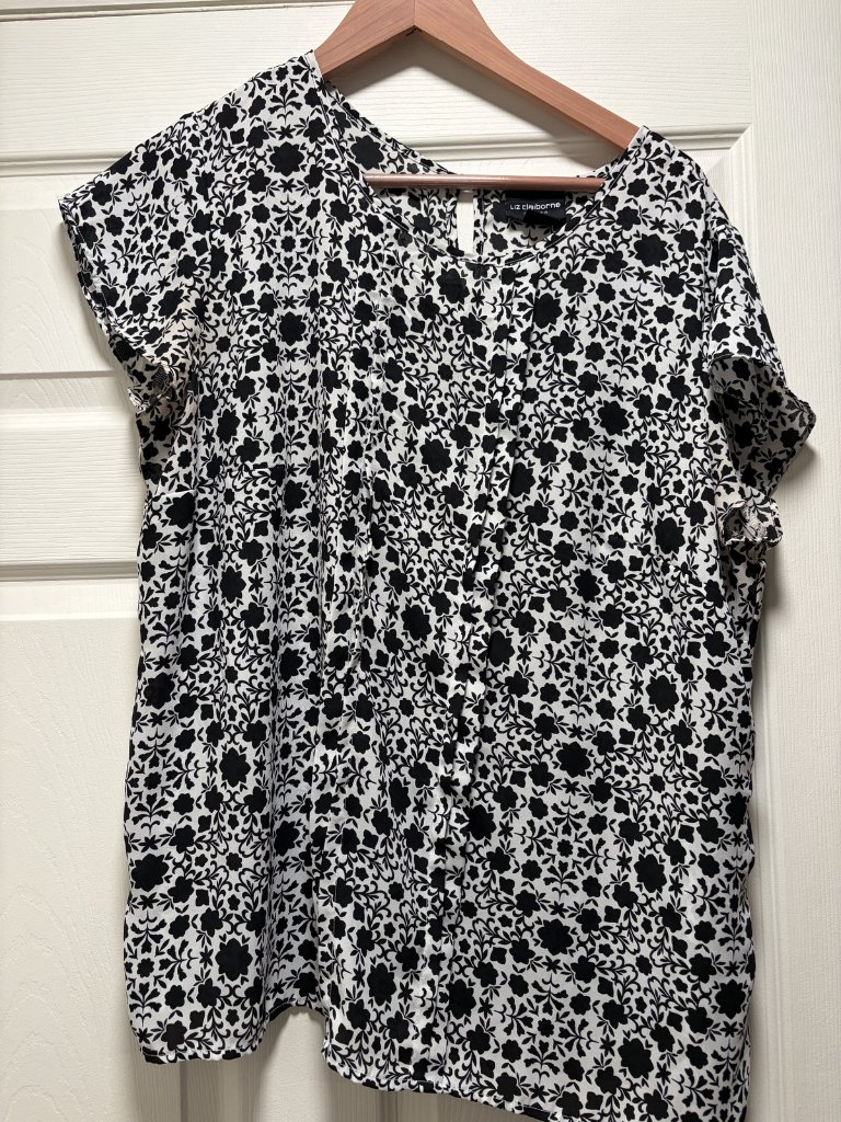 Liz Claiborne Careers Black And White Blouse Xl